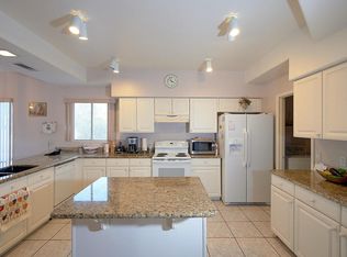 2646 E Nisbet Rd, Phoenix, AZ 85032