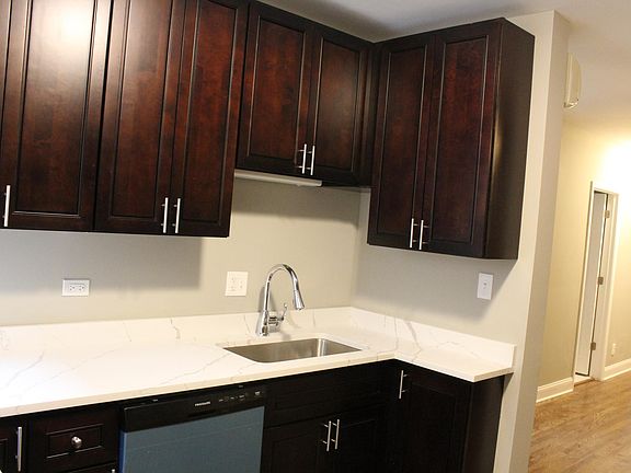 2nd image of 3259 W Olive Ave APT 2W