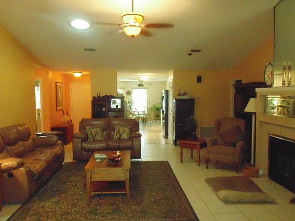 5th image of 901 Brookmeadow Dr