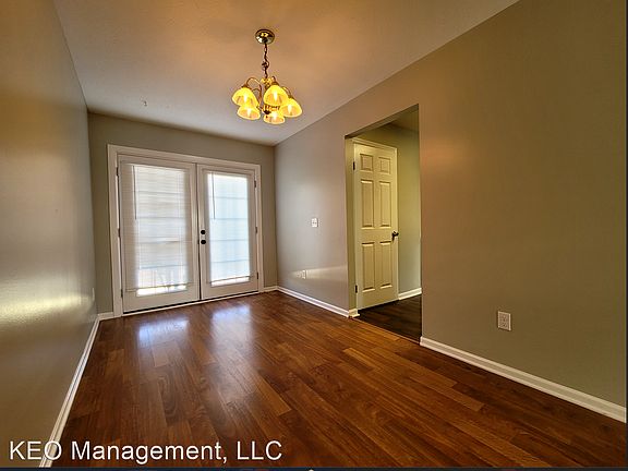 4th image of 3425 Spanish Villa Dr