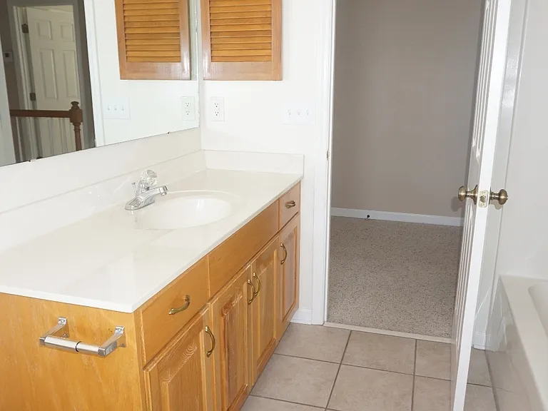 87 Arlington Dr — Photo 20