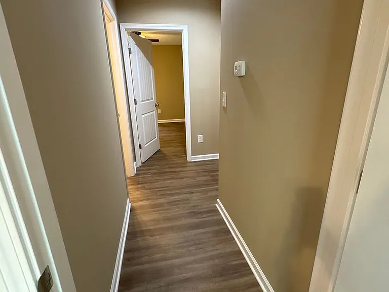 517 Weaver St #5 — Photo 17