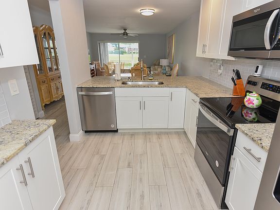 5th image of 342 Lake Evelyn Drive
