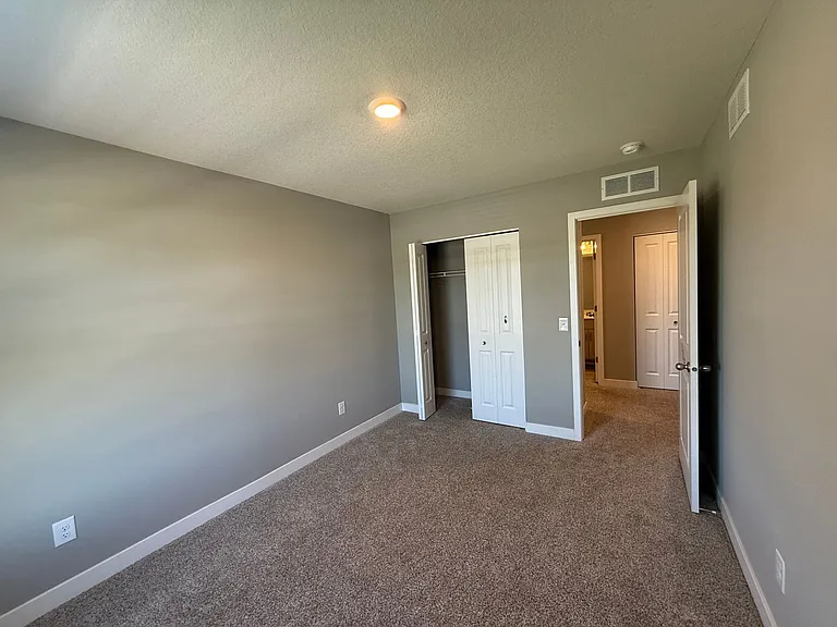 13144 Zachary Ln N — Photo 26
