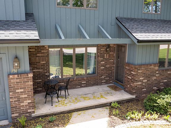 2nd image of 751 Millbrook Dr