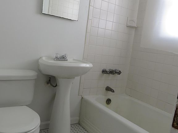 5th image of 4325 Leeland St #2