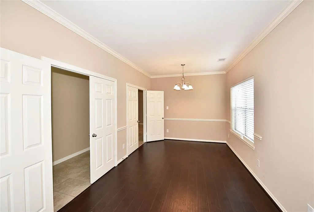 5 bed, 3.5 bath, 2919 sqft, $2,690 — Photo 4