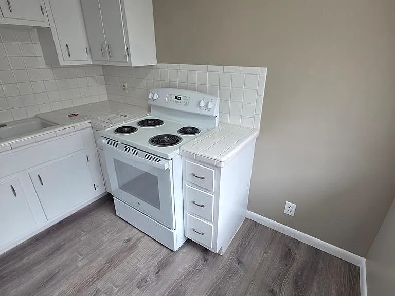 3001 W Ohio Ave #24 — Photo 8