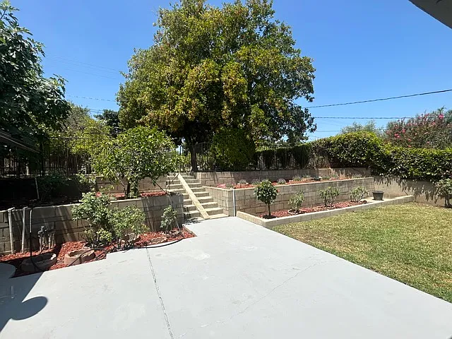11464 1/2 Iris Ave — Photo 14