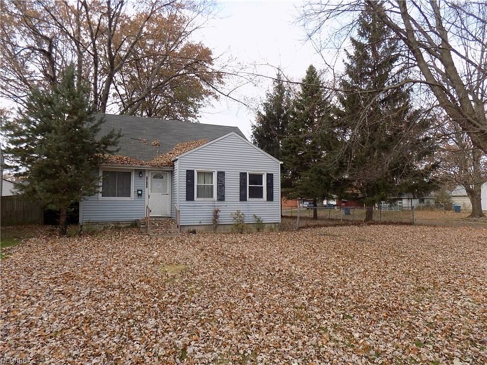 1st image of 1302 Cedar Dr