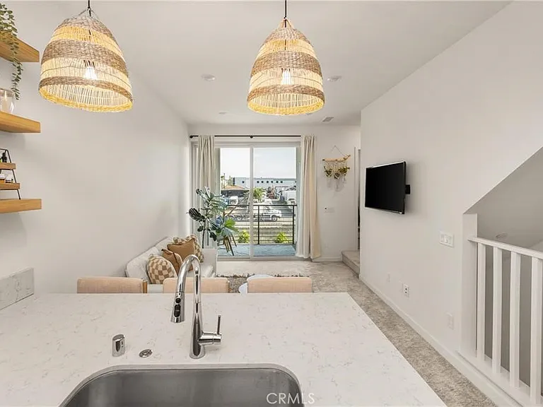 1590 E Hermosa Ln #3 — Photo 8