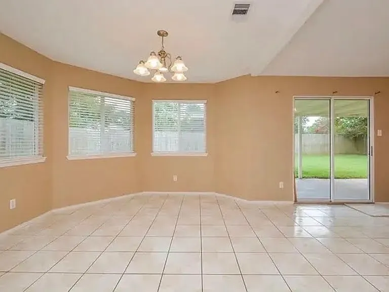 6934 Creek Village Dr — Photo 9