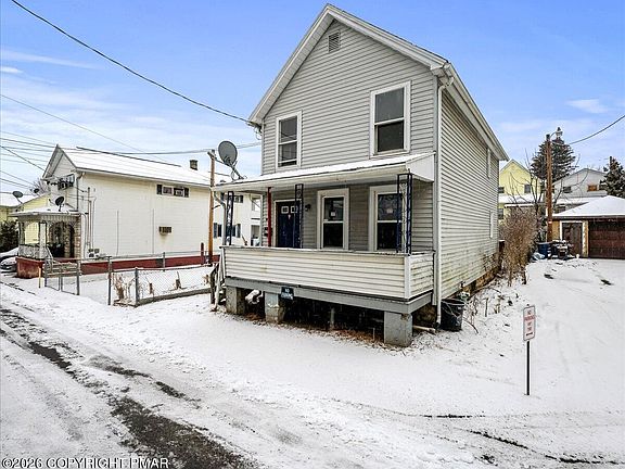 2nd image of 17 Griffith Ln