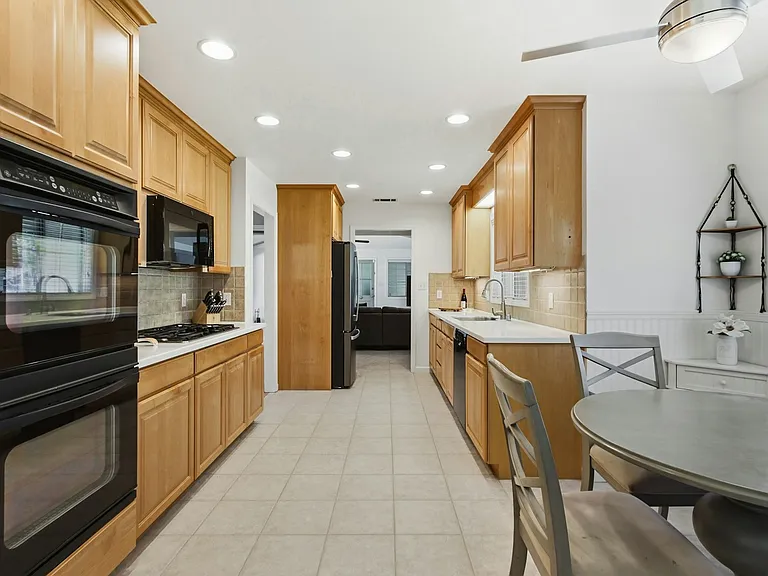 3201 Bonita Dr — Photo 7