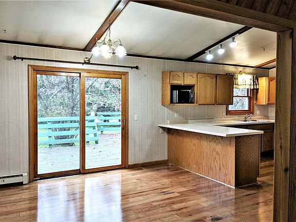 5th image of 914 3rd Ave N #N
