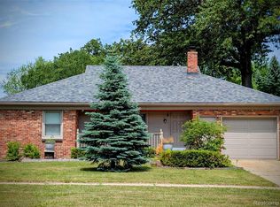 1221 Center Ave, Port Huron, MI 48060