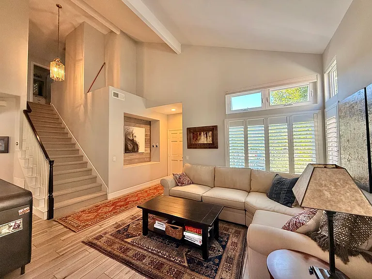 8924 Rotherham Ave — Photo 6