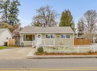 480 E Gloucester St, Gladstone, OR 97027