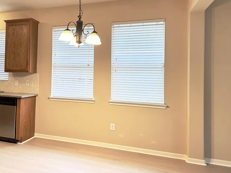 719 Pickett Hill Ln — Photo 16