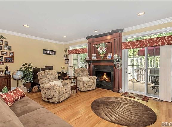 4th image of 71 Brianna Dr
