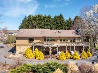 25 New Morning Pl, Leicester, NC 28748