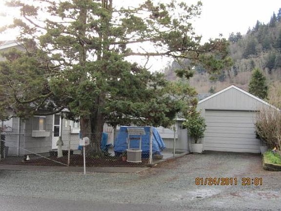 FRONT OF GARAGE