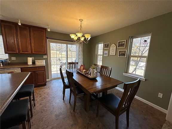 5th image of 126 Memory Ln