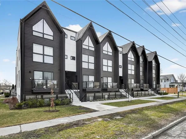 7277 Wilson Cres #201, Niagara Falls, ON L2G 4R8