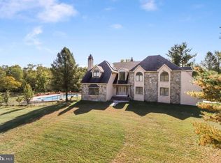 438 Main St, Columbus, NJ 08022