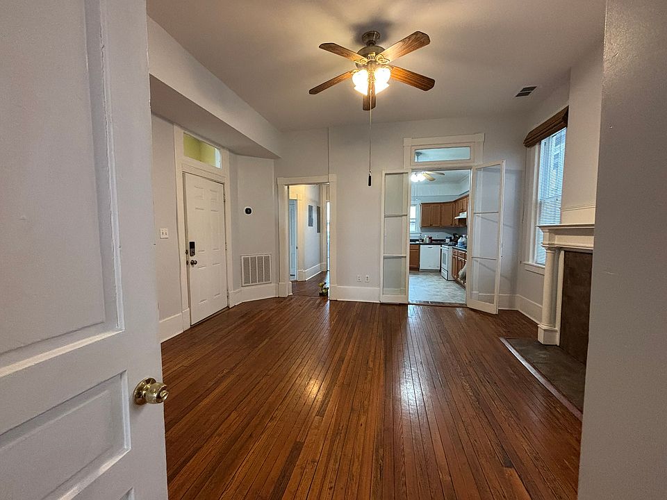 Living room or dining room, 13' x 15'