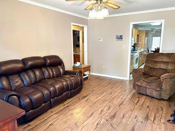 3rd image of 2711 Oak Meadow Pl