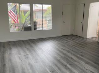 5726 Kester Ave, Van Nuys, CA 91411