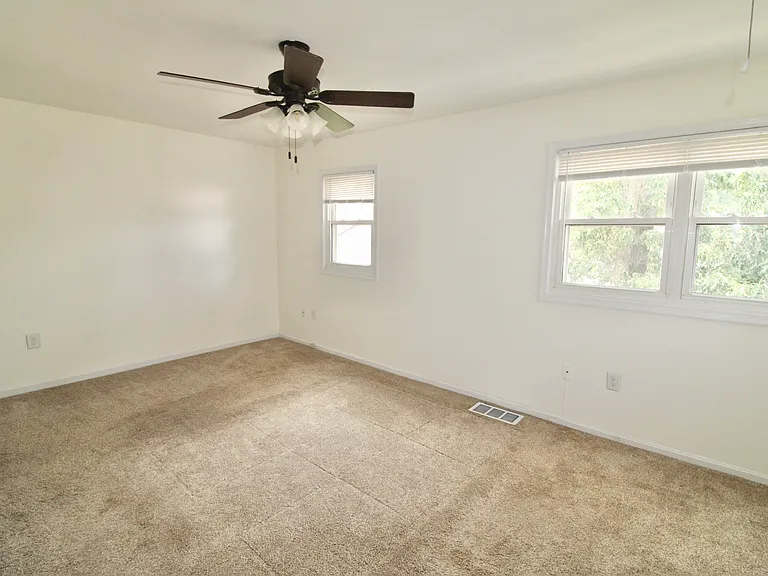 8501 Buckeye Ct — Photo 24