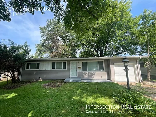 3047 Canfield Dr Photo 1