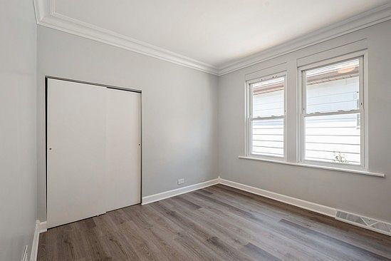 5th image of 3131 N Odell Ave