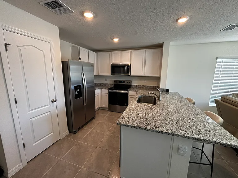 520 Zinfandel Dr #1 — Photo 8