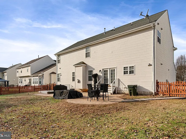 523 Windermere Dr — Photo 37