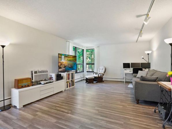 2500 Blaisdell Ave APT 203