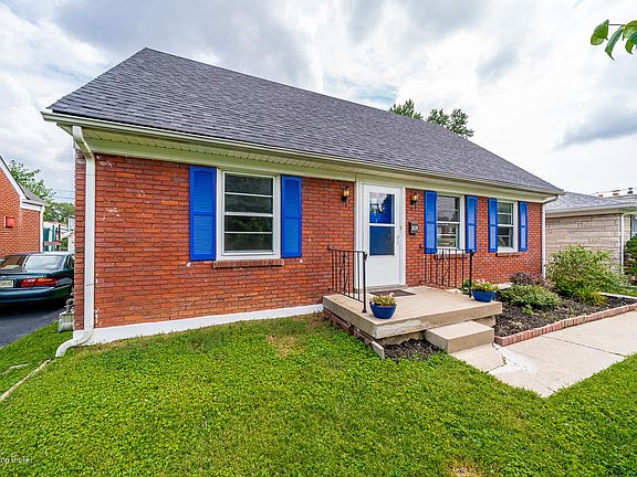 3rd image of 3529 Tyrone Dr