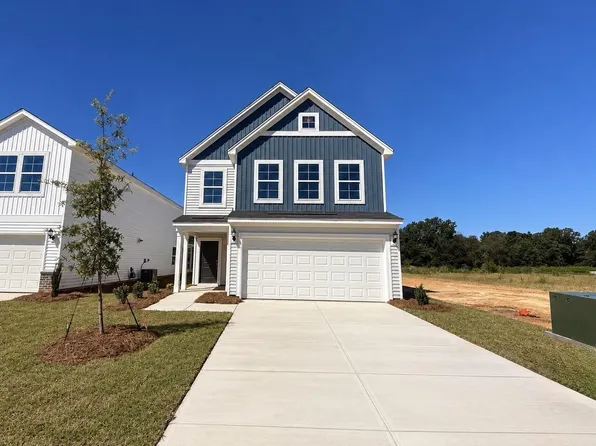 241 Laurinton Farms Dr, Hopkins, SC 29061