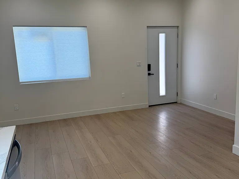 6210 Beck Ave — Photo 9