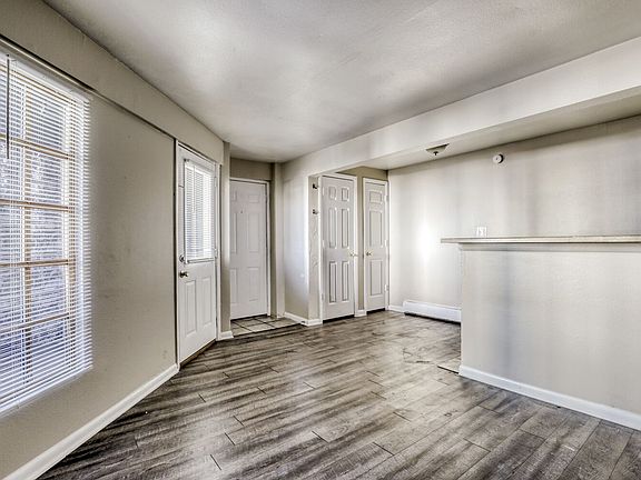 5th image of 1225 Yosemite St APT 4