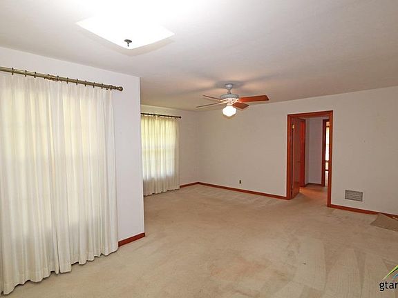 5th image of 1015 Guinn Dr