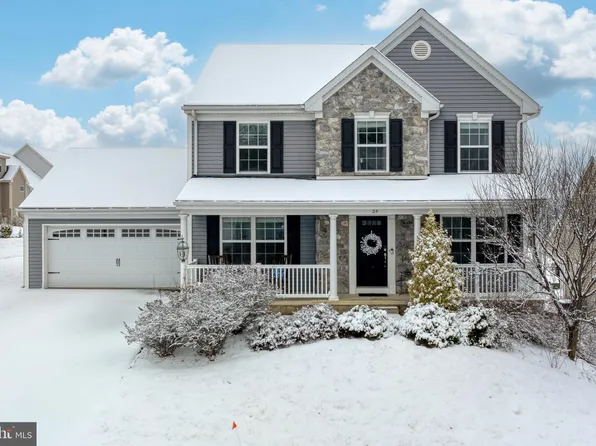 25 Breeze Way, Lancaster, PA 17602