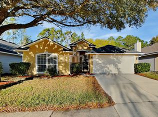 8252 Stelling Dr, Jacksonville, FL 32244