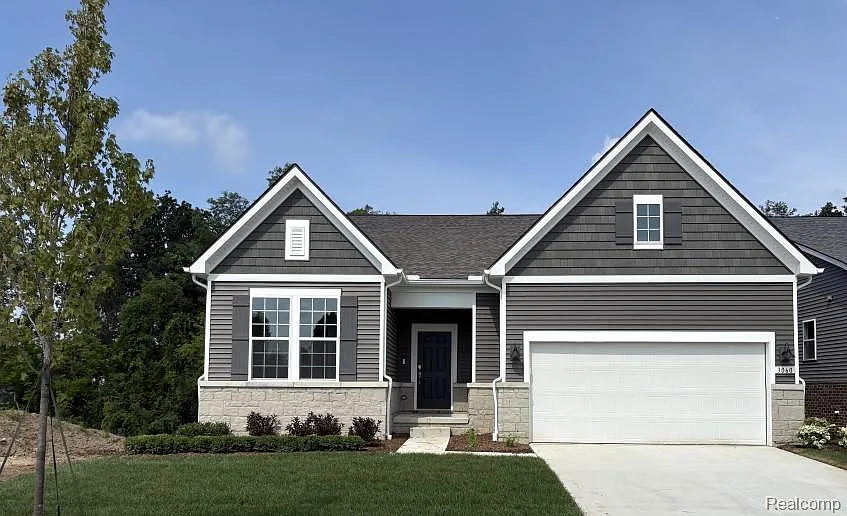 3006 Sheffield Cir photo 1