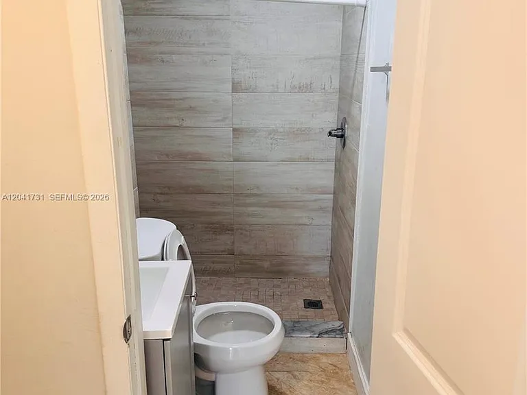 7620 SW 21st St #2 — Photo 3