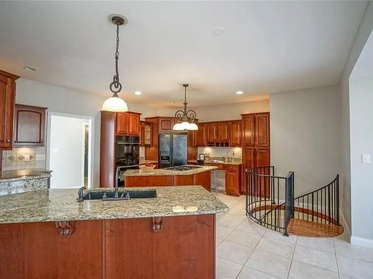 6821 Royal Oakland Pl — Photo 16