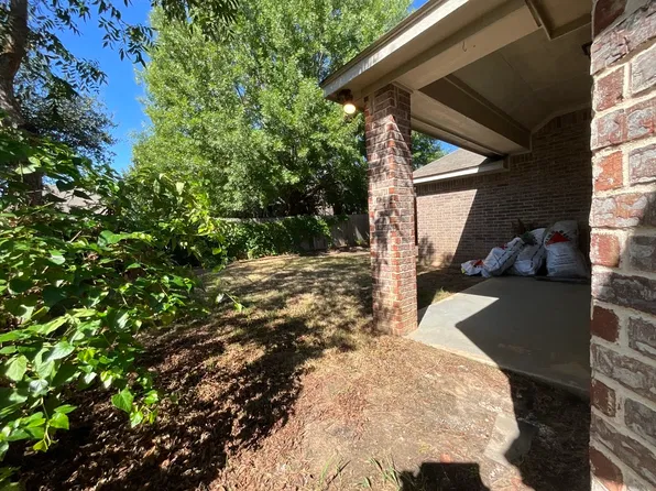 7408 Rolling Hills Dr, Benbrook, TX 76126