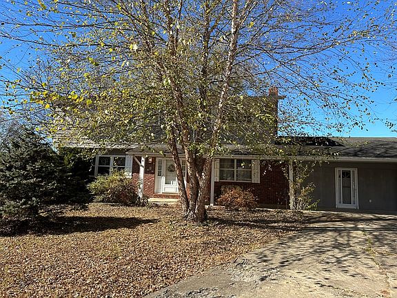 2nd image of 2200 Trouville Pl